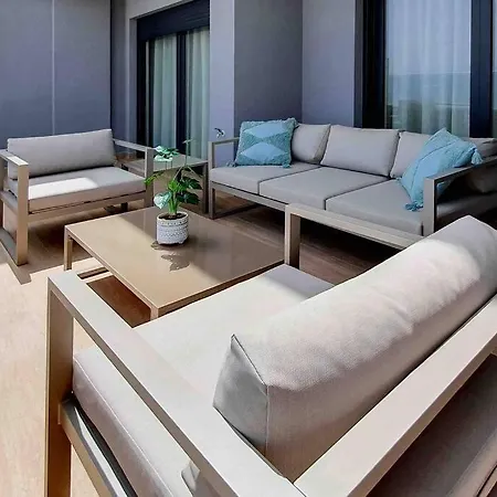 2 Bedroom With Sea View Punta Prima *